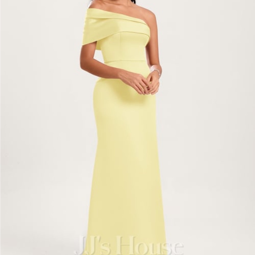 Yellow One Shoulder Sleeveless Gown for Weddings or Prom